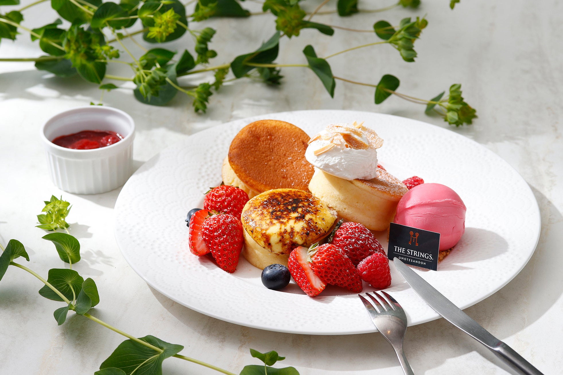 いちごのトリプルリッチパンケーキ